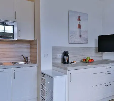 App. 8 In Strandnaher Lage - Bäderstil-villa In Wenningstedt/sylt Apartment Wenningstedt-Braderup