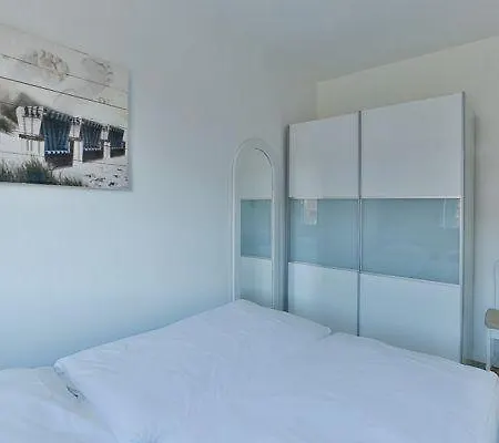 App. 8 In Strandnaher Lage - Bäderstil-villa In Wenningstedt/sylt * Wenningstedt-Braderup